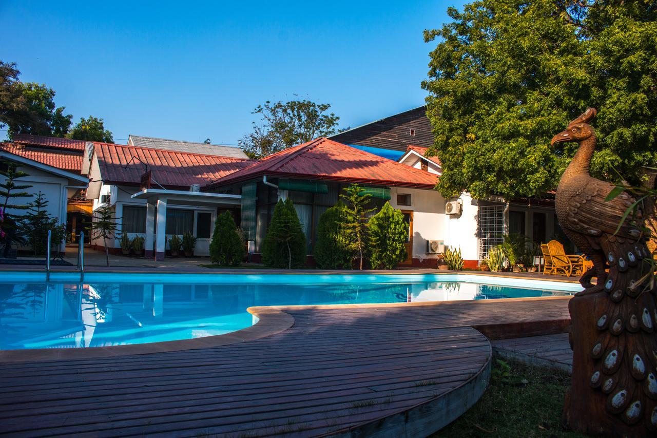 באגאן Lawkanat Hotel מראה חיצוני תמונה