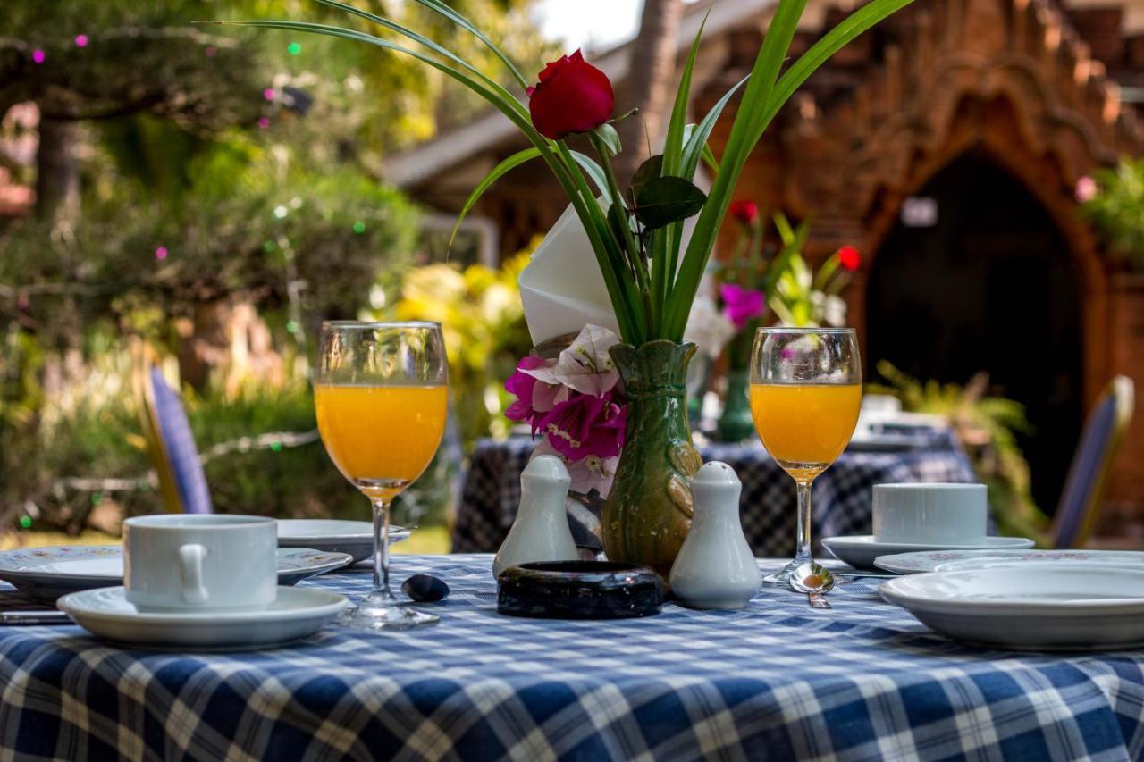 באגאן Lawkanat Hotel מראה חיצוני תמונה