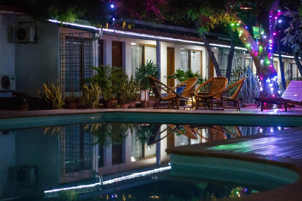 באגאן Lawkanat Hotel מראה חיצוני תמונה